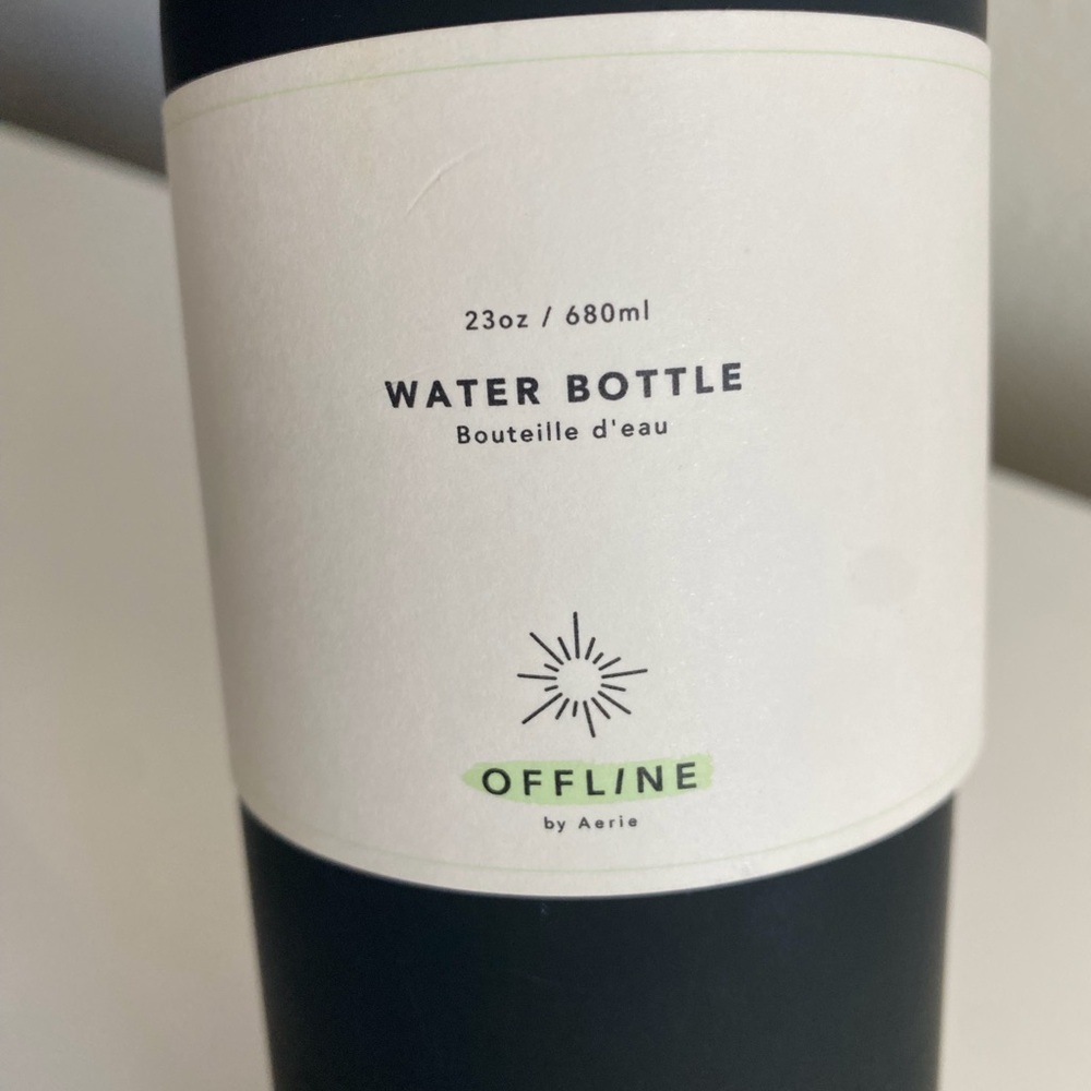Offline by aerie water bottle NWT - Picture 8 of 8